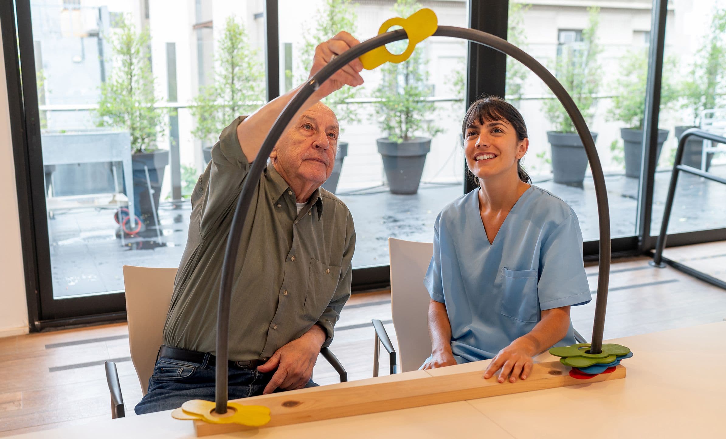 Exercice de mobilité pour les patients atteints de la maladie de Parkinson.